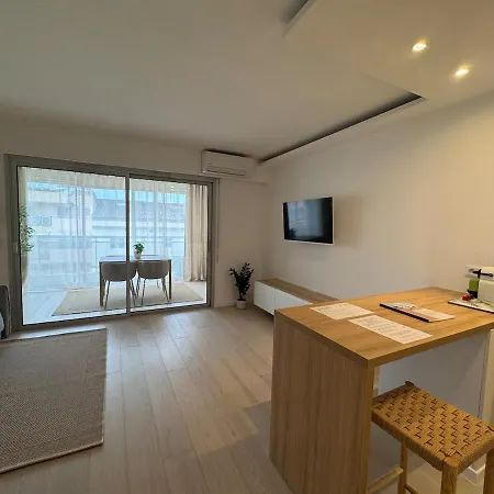 Apartment Le Regina - Standing 2 Prs - Clim - Parking *