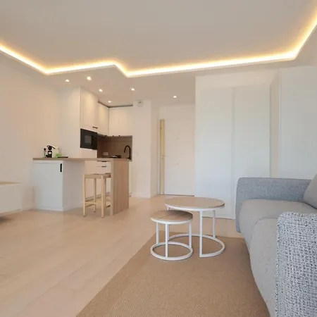 Le Regina - Standing 2 Prs - Clim - Parking Apartment Antibes